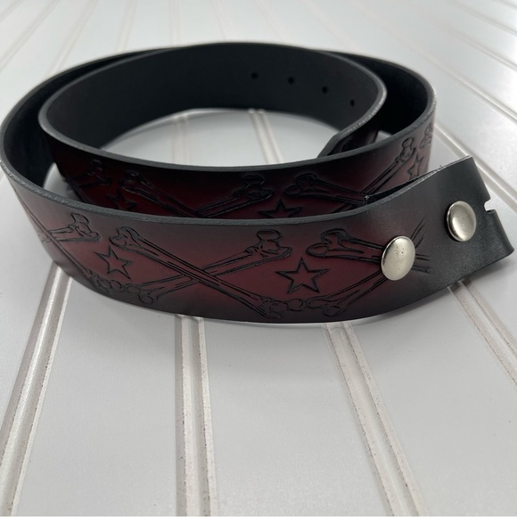 Embossed Cross Bones and Stars Brown Genuine Leather Belt Size XL - Picture 5 of 11